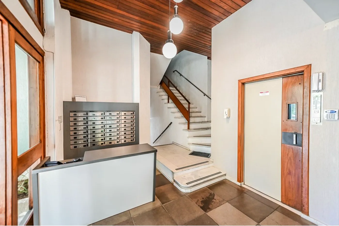 RBC-D1AF 1375 Apto 612481063-26 - REMAX Andar de Cima Exclusividades