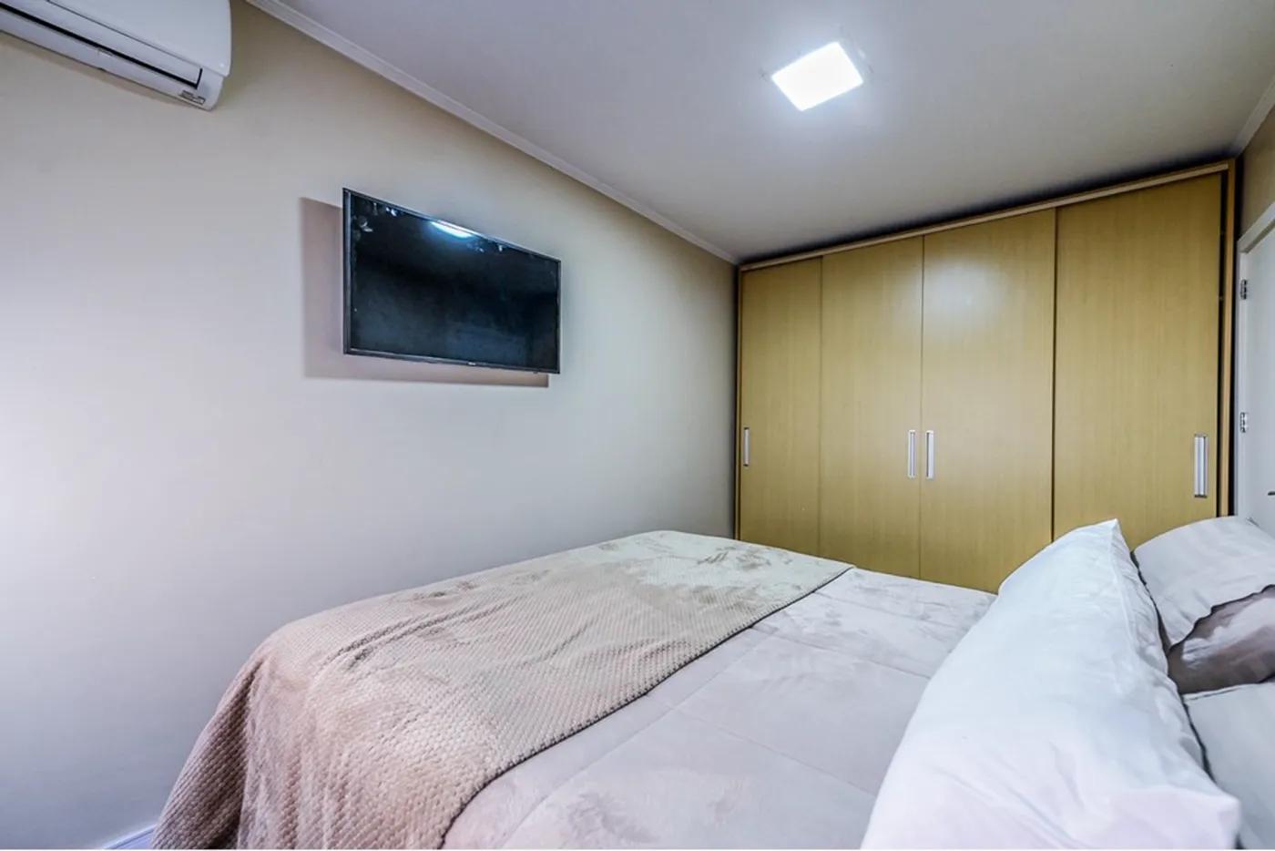 RBC-D1AF 1375 Apto 612481063-26 - REMAX Andar de Cima Exclusividades