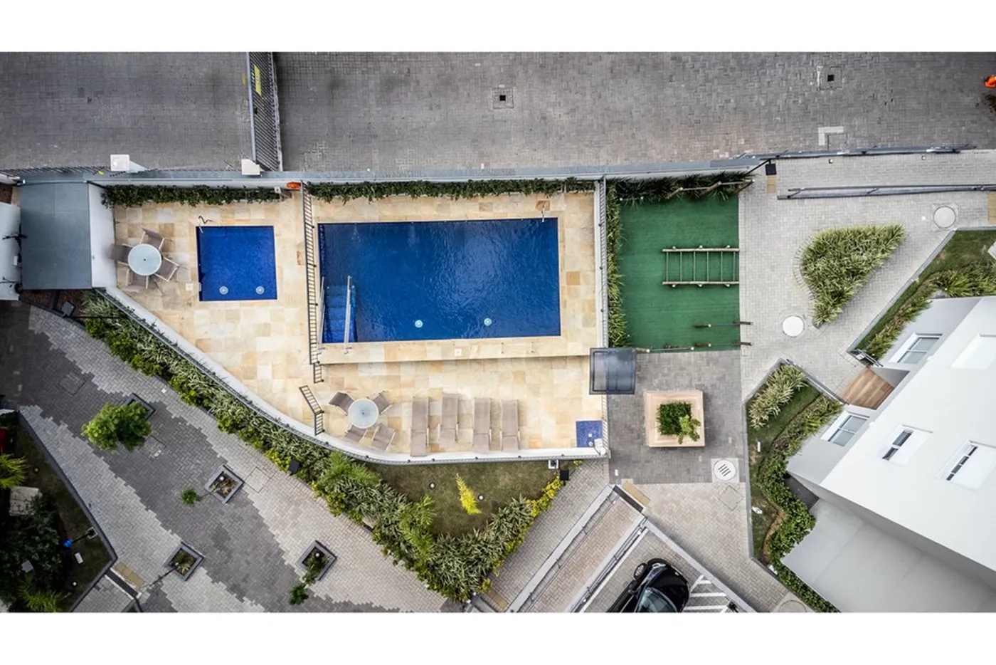 SA3DO 15 Apto 612481063-25 - REMAX Andar de Cima Exclusividades