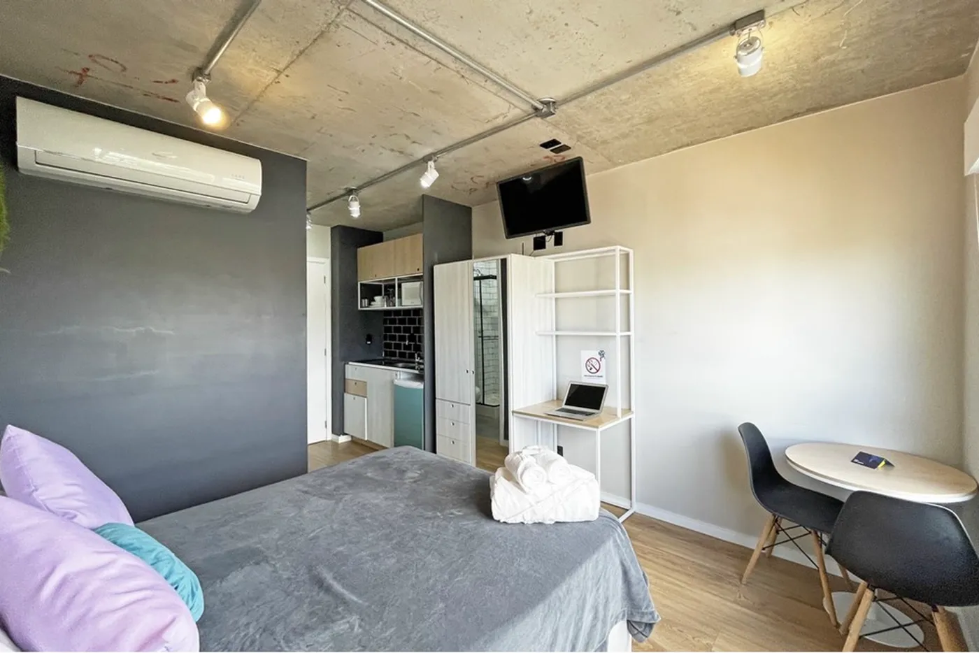 SCDE 415 Apto 612481109-1 - REMAX Andar de Cima Exclusividades