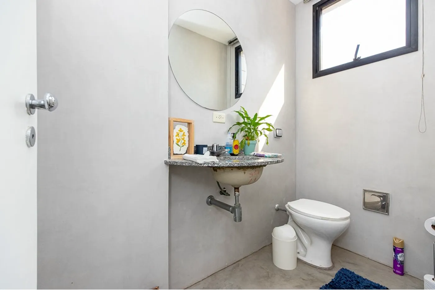 IBT 100 Sala 601241007-79 - REMAX Ville Exclusividades