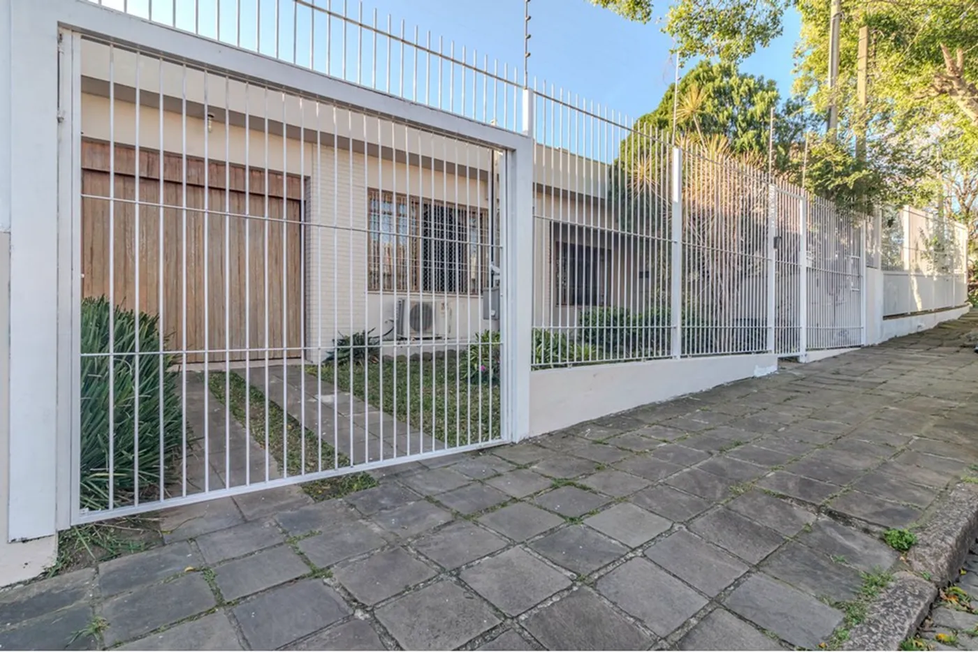 SMC 160 612481075-24 - REMAX Andar de Cima Exclusividades