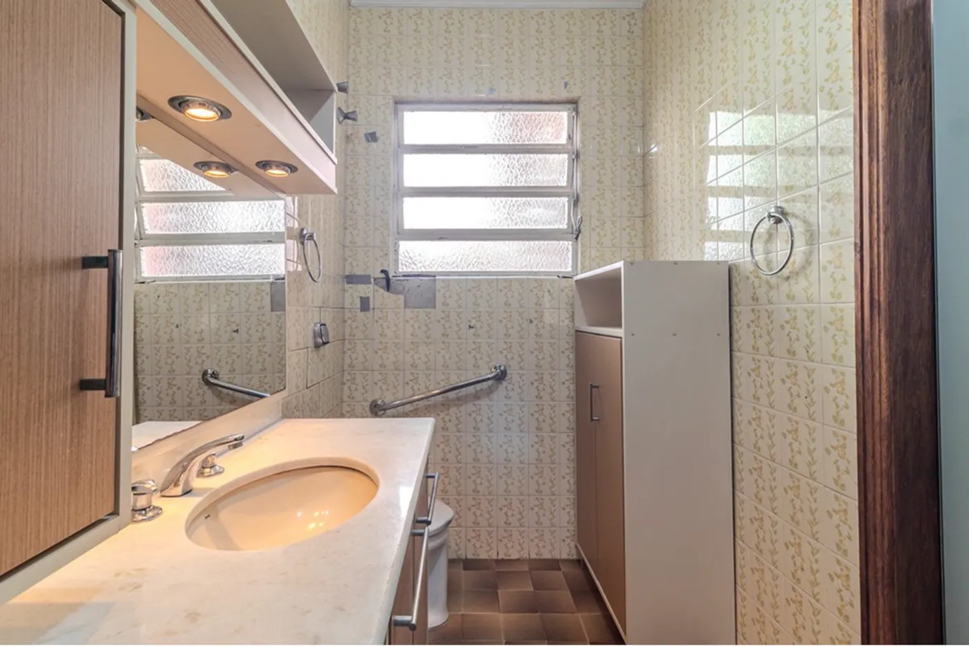 SMC 160 612481075-24 - REMAX Andar de Cima Exclusividades