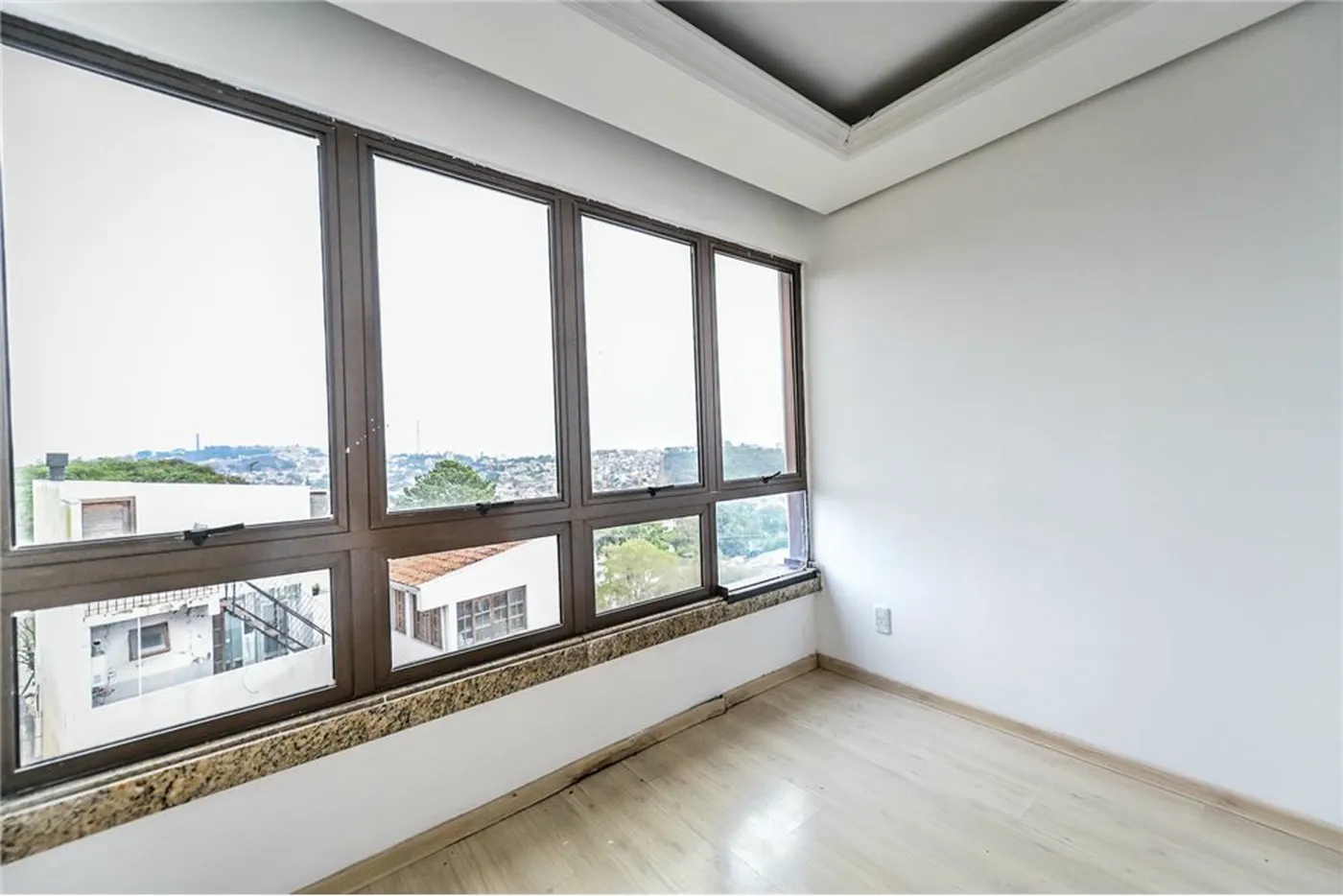 MC 50 Apto 612481080-26 - REMAX Andar de Cima Exclusividades