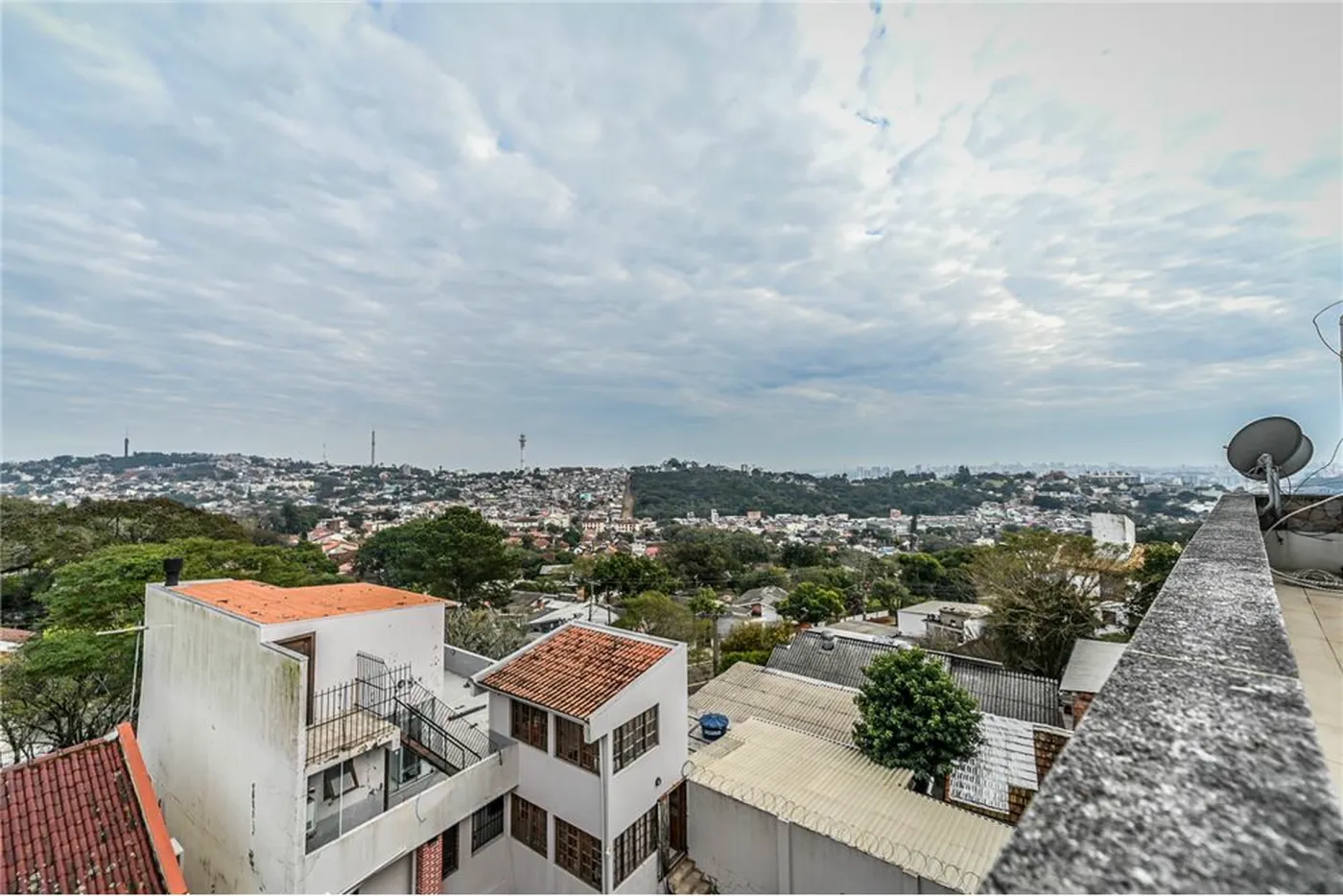 MC 50 Apto 612481080-26 - REMAX Andar de Cima Exclusividades