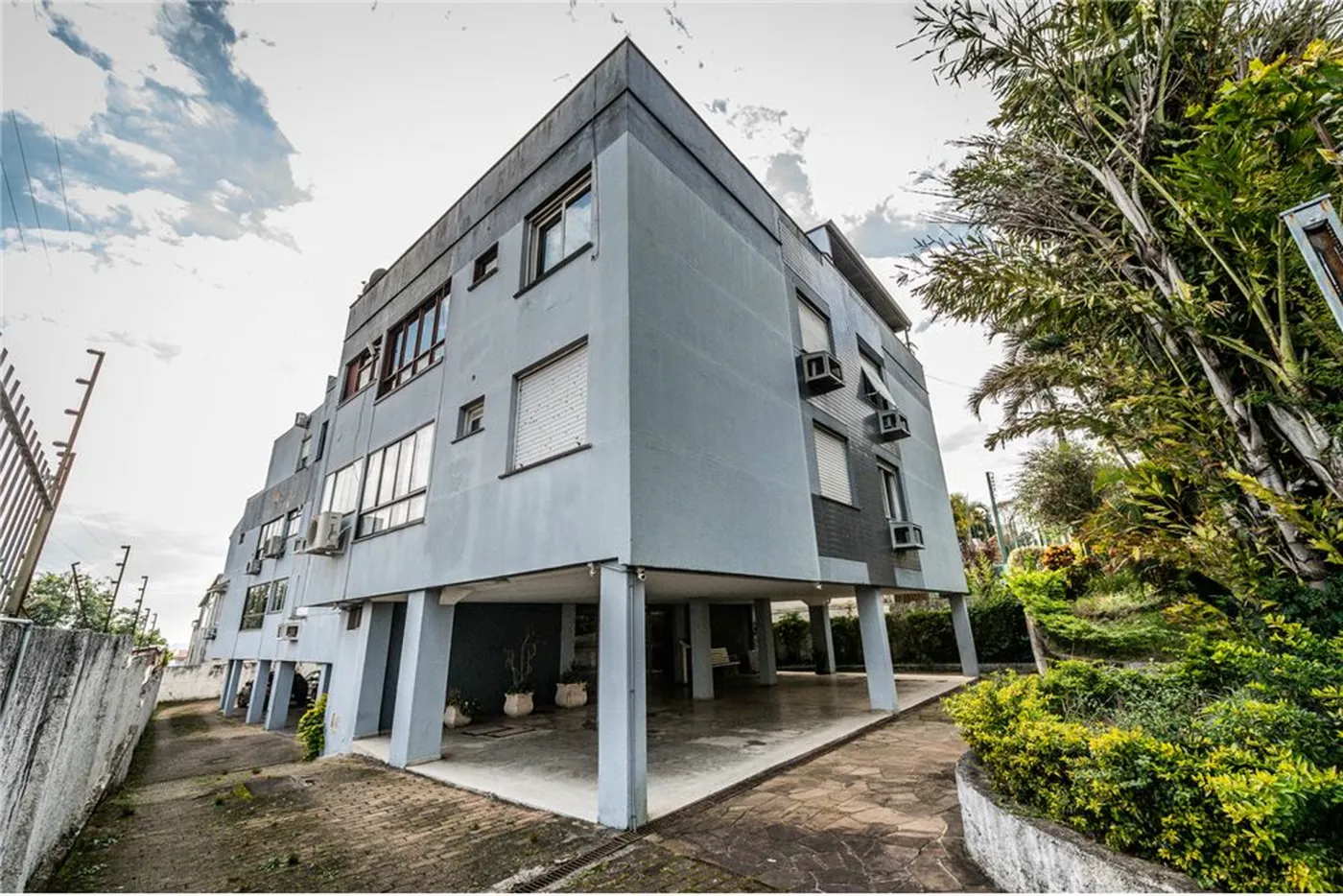 MC 50 Apto 612481080-26 - REMAX Andar de Cima Exclusividades