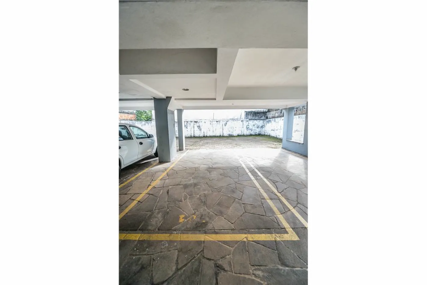 MC 50 Apto 612481080-26 - REMAX Andar de Cima Exclusividades
