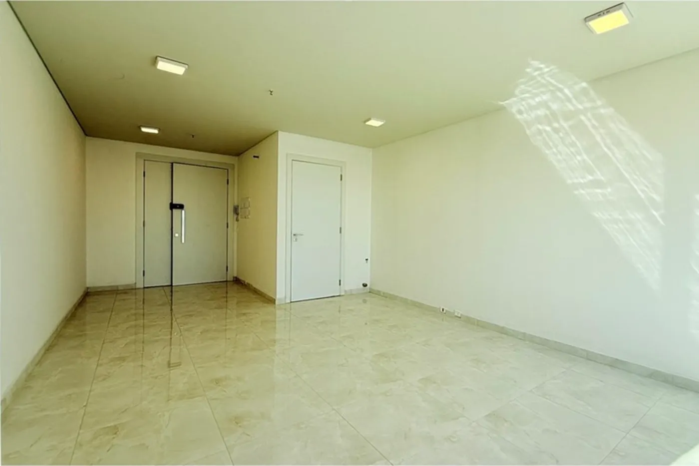 CPC 2893 Sala 610191035-121 - REMAX Casa Sul Exclusividades