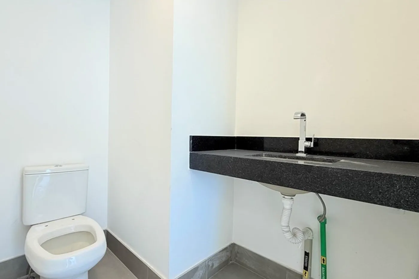 CPC 2893 Sala 610191035-121 - REMAX Casa Sul Exclusividades