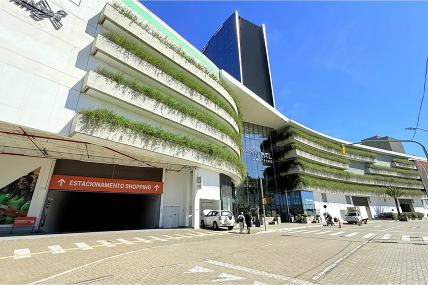 CPC 2893 Sala 610191035-121 - REMAX Casa Sul Exclusividades