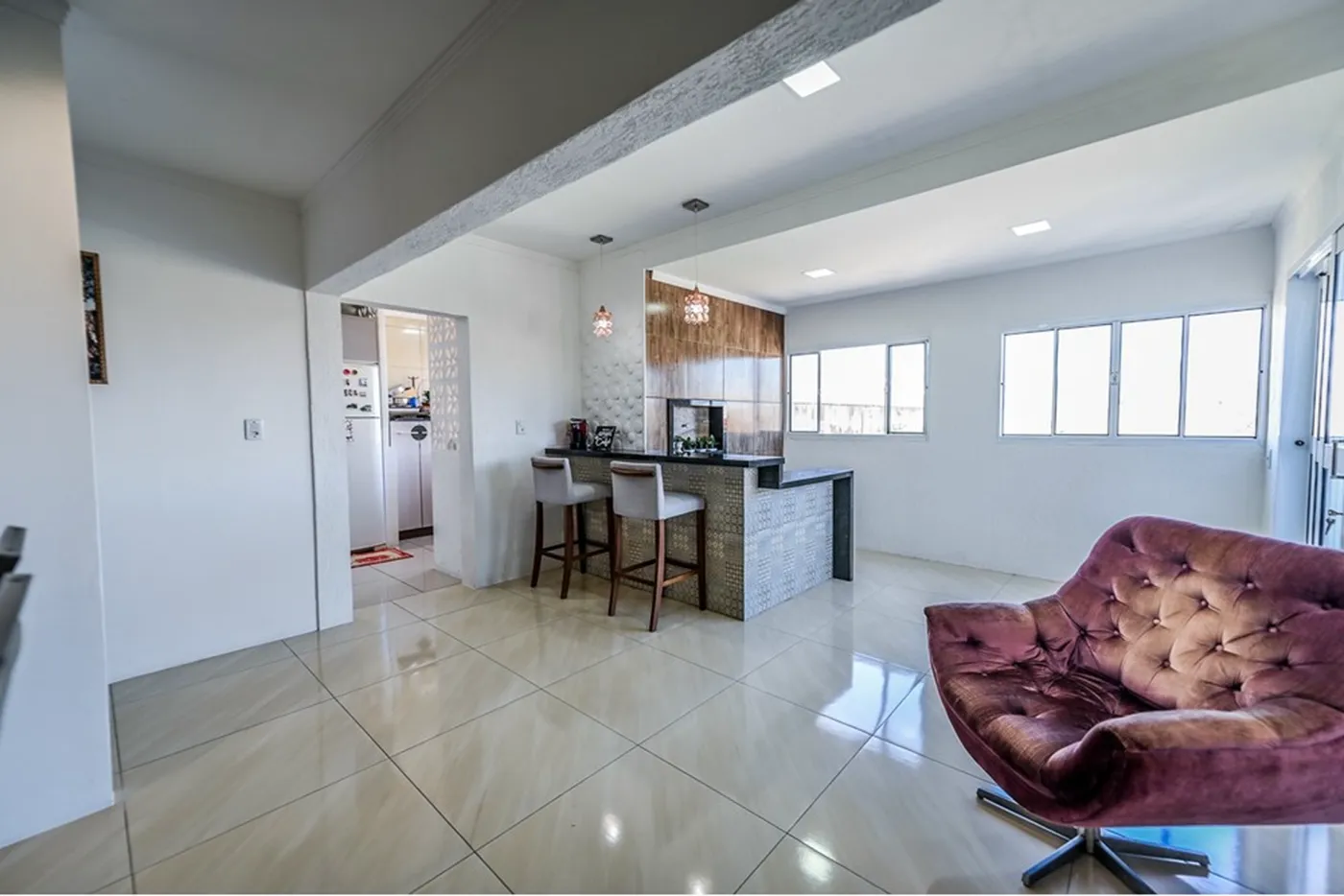 SA 124 Apto 612481068-193 - REMAX Andar de Cima Exclusividades