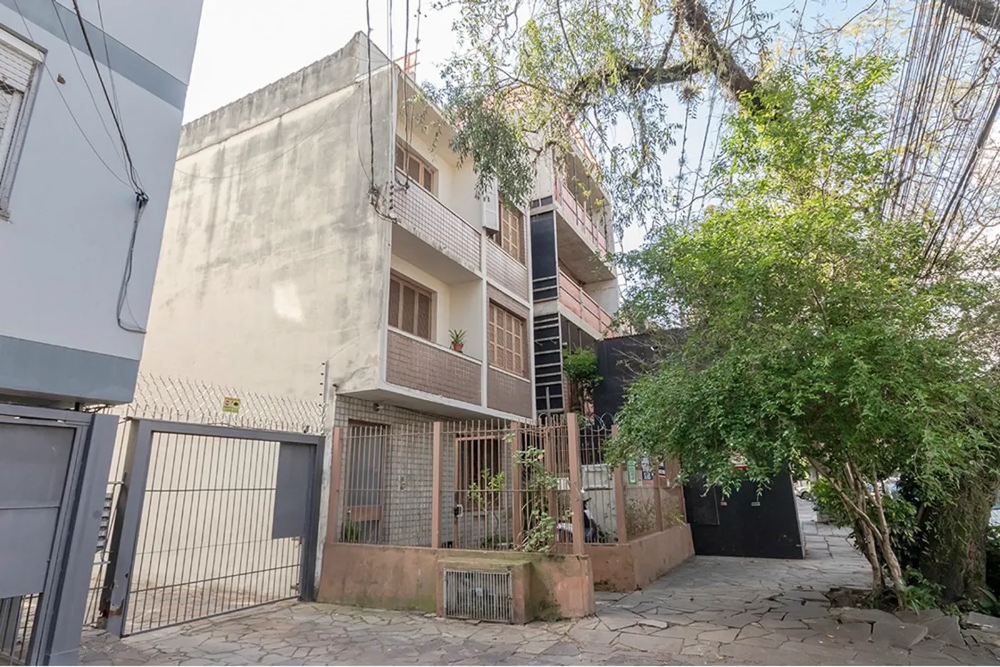 RBSM 83 Apto 612481058-27 - REMAX Andar de Cima Exclusividades