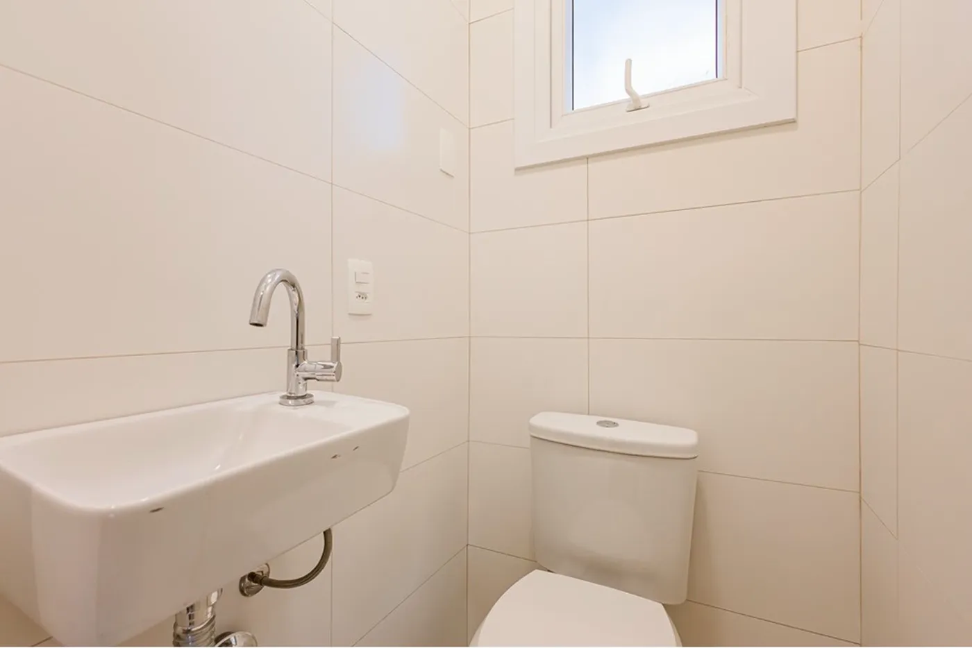 PJA 577 Apto 612481023-86 - REMAX Andar de Cima Exclusividades