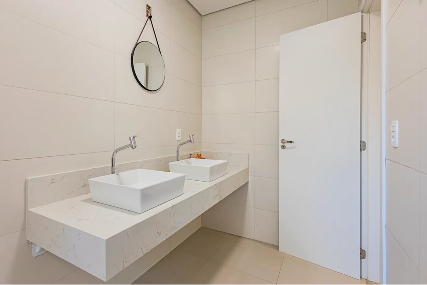 PJA 577 Apto 612481023-86 - REMAX Andar de Cima Exclusividades