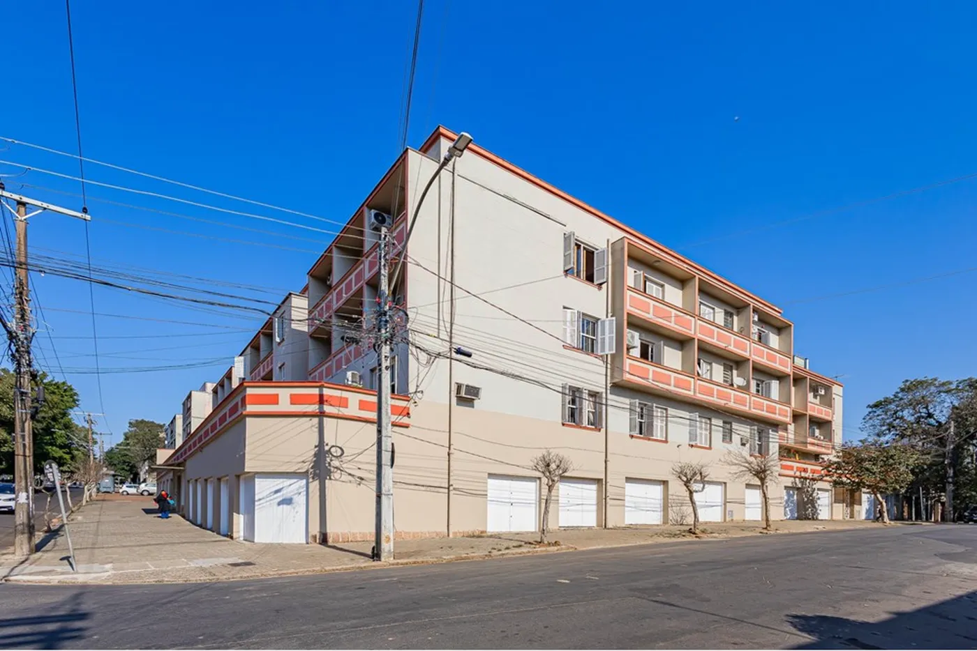 PJA 577 Apto 612481023-86 - REMAX Andar de Cima Exclusividades