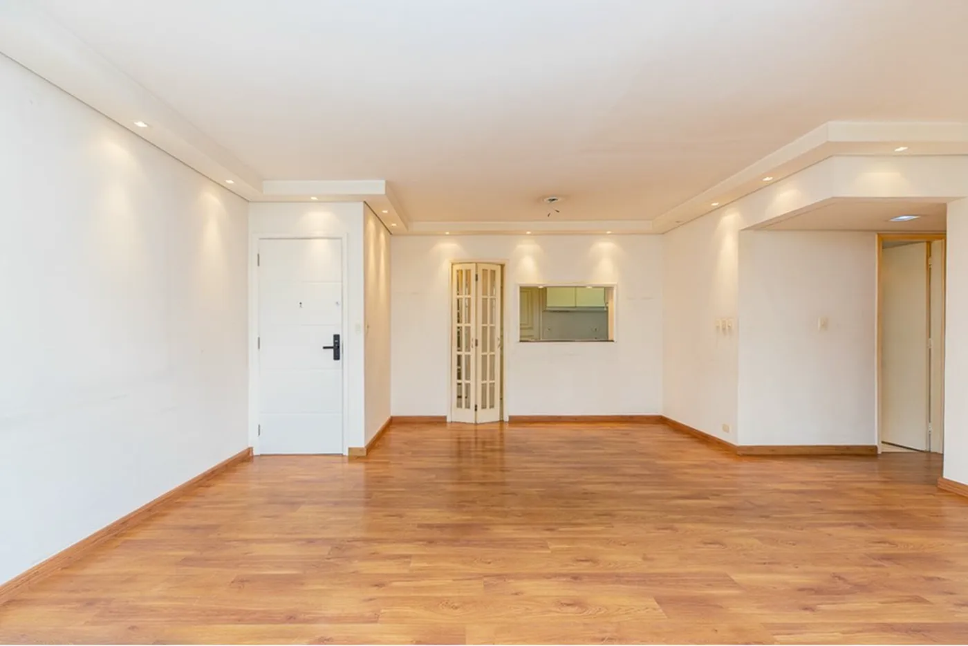 CBMDB 999 Apto 601241044-42 - REMAX Ville Exclusividades