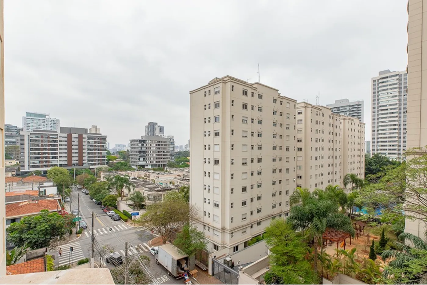 CBMDB 999 Apto 601241044-42 - REMAX Ville Exclusividades