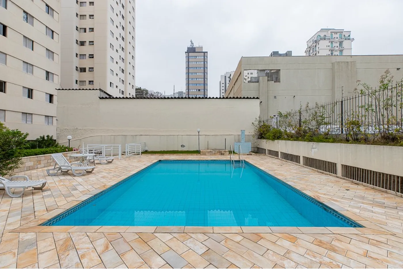 CBMDB 999 Apto 601241044-42 - REMAX Ville Exclusividades