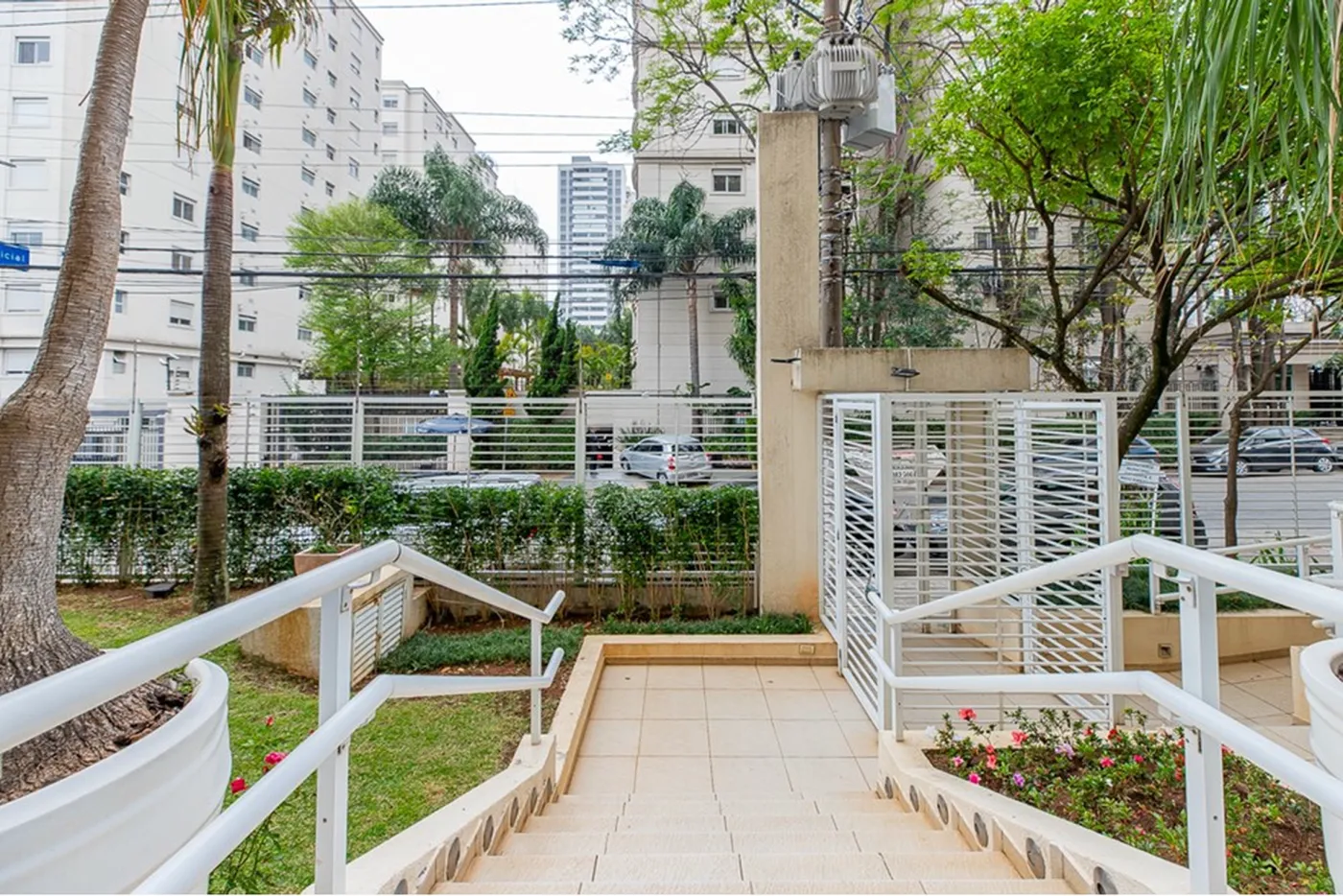CBMDB 999 Apto 601241044-42 - REMAX Ville Exclusividades