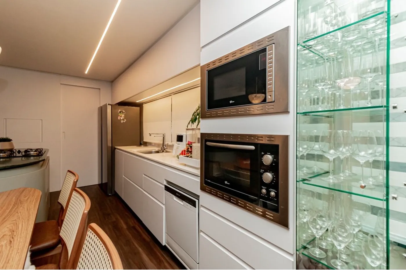 ACB 980 Apto 610221042-56 - REMAX Donno Exclusividades ACB 980 Apto 610221042-56 - REMAX Donno Exclusividades