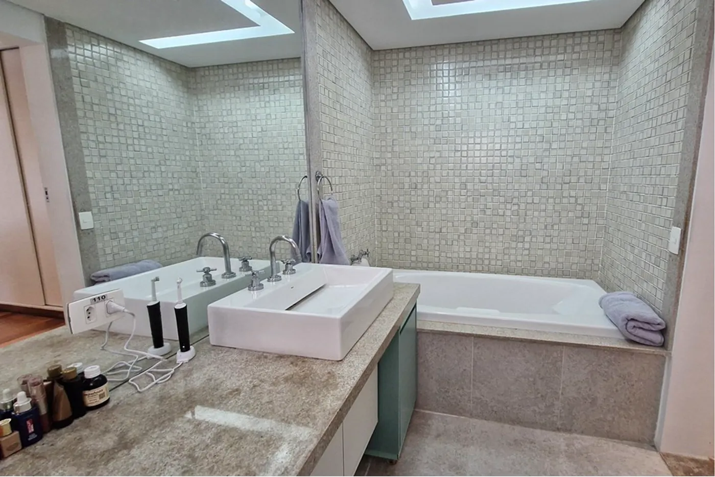 JPR 141 Casa 601971101-12 - REMAX Empire Exclusividades JPR 141 Casa 601971101-12 - REMAX Empire Exclusividades