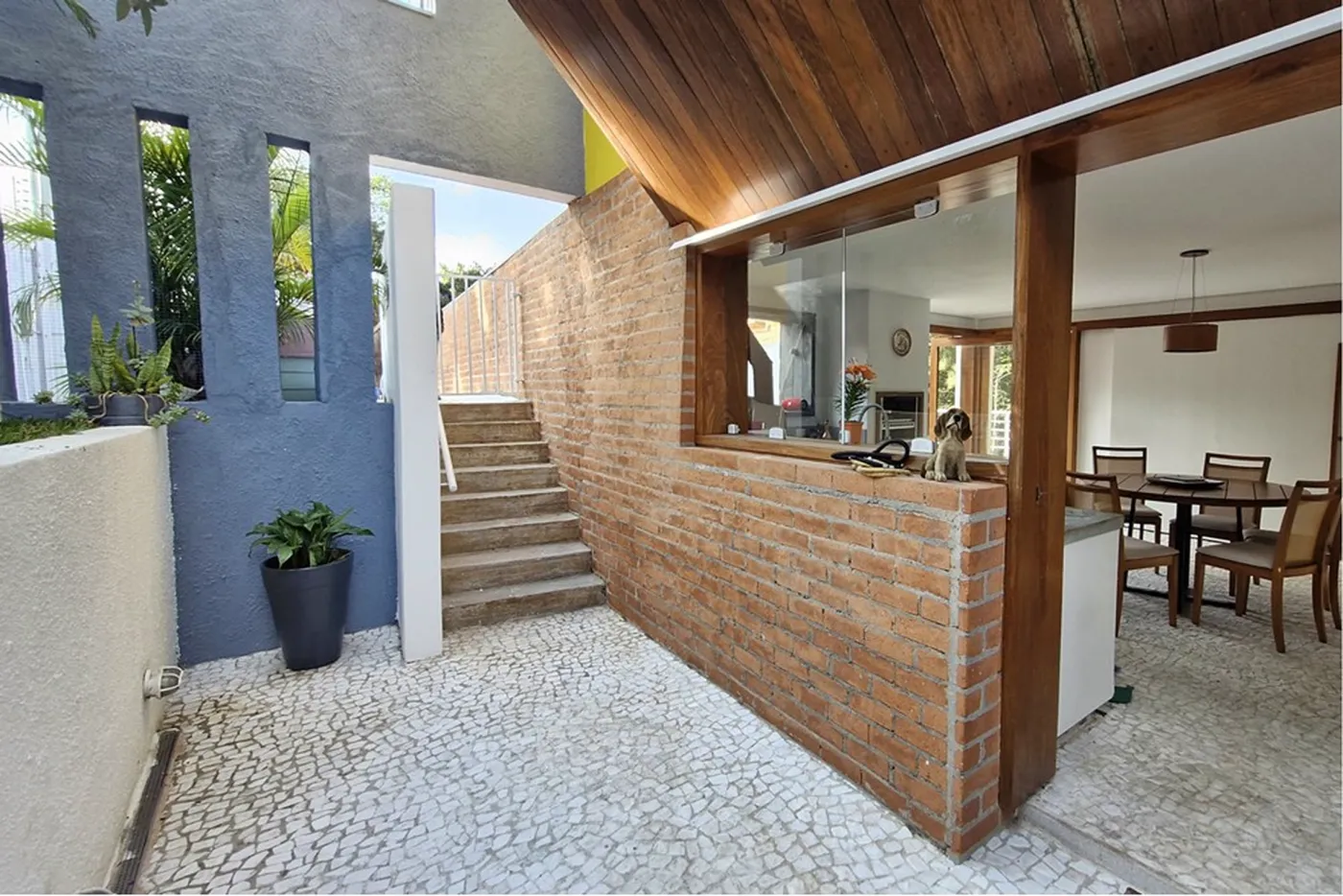 JPR 141 Casa 601971101-12 - REMAX Empire Exclusividades JPR 141 Casa 601971101-12 - REMAX Empire Exclusividades