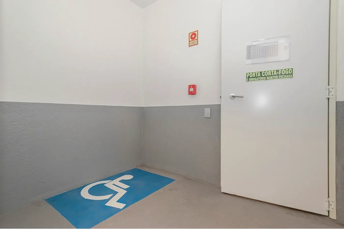 JLG 520 Apto 612521043-31 - REMAX Place Exclusividades JLG 520 Apto 612521043-31 - REMAX Place Exclusividades