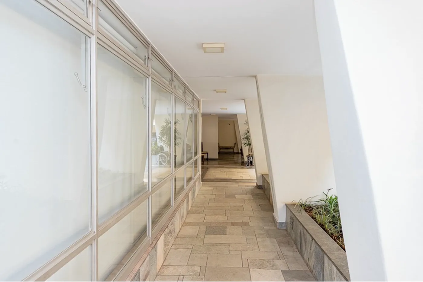 HA 159 Apto 601241068-10 - REMAX Ville Exclusividades
