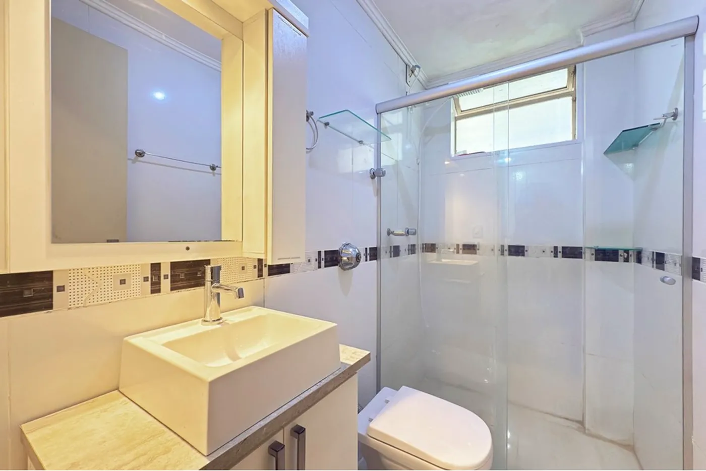PBDA 125 Apto 612481060-21 - REMAX Andar de Cima Exclusividades