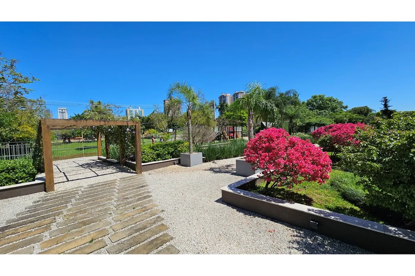BVFP 45 Apto 612481104-3 - REMAX Andar de Cima Exclusividades