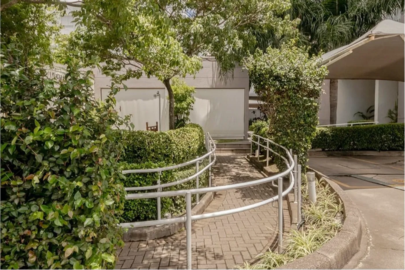 CRL 135 Apto 612541029-17 - REMAX Street Exclusividades CRL 135 Apto 612541029-17 - REMAX Street Exclusividades