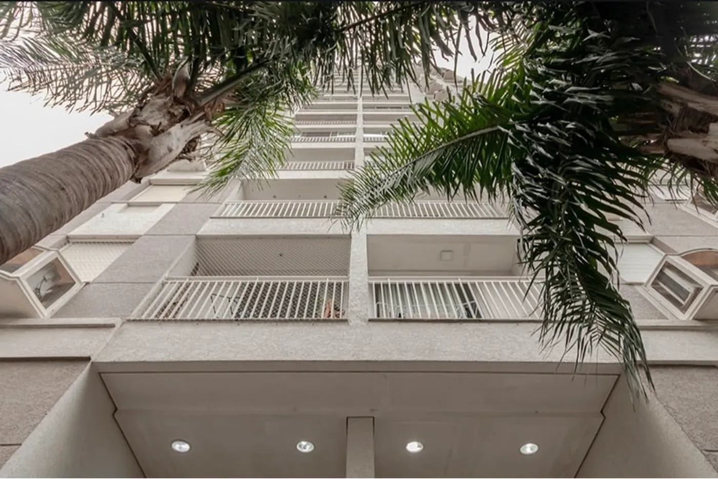 CRL 135 Apto 612541029-17 - REMAX Street Exclusividades CRL 135 Apto 612541029-17 - REMAX Street Exclusividades