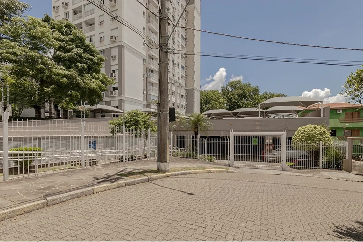 CRL 135 Apto 612541029-17 - REMAX Street Exclusividades CRL 135 Apto 612541029-17 - REMAX Street Exclusividades