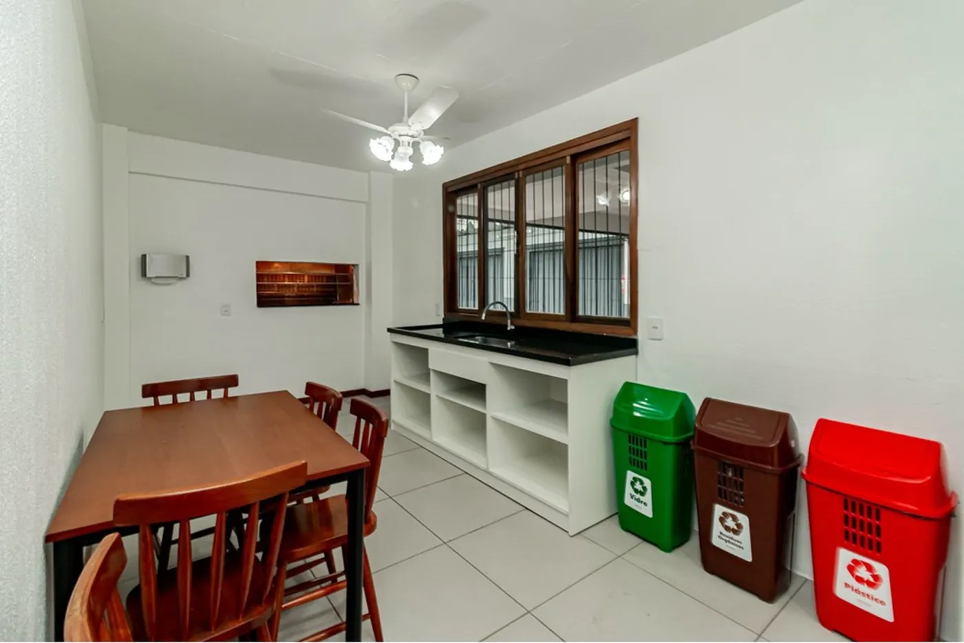 PVDF 2059 Apto 612481109-7 - REMAX Andar de Cima Exclusividades