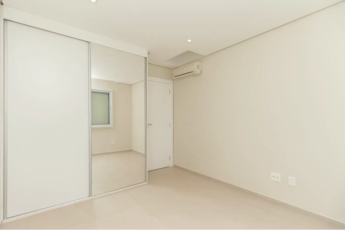 BI 95 Apto 630331100-1 - REMAX Comunità Exclusividades BI 95 Apto 630331100-1 - REMAX Comunità Exclusividades