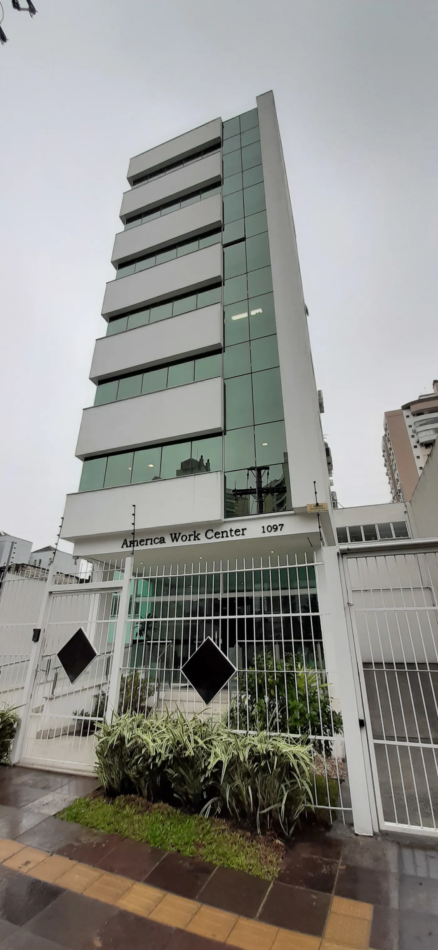Edifício América Work Center Sala 404e405 - Joal Teitelbaum Dações