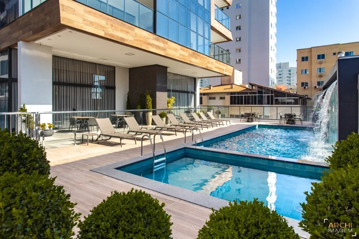 Saint Laurent Residence - Albatroz